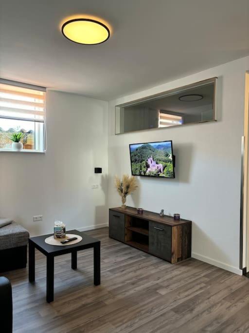 Ferienwohnung In Der Suedpfalz Zeiskam Екстер'єр фото
